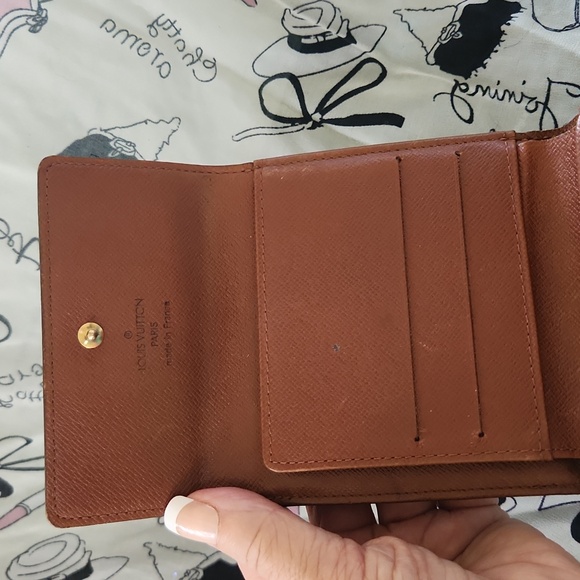 AUTHENTIC Louis Vuitton  Small Wallet - Picture 12 of 16